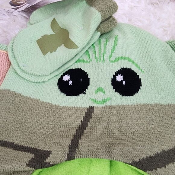 Starwars 2 Pieces Hat and gloves Kid's MANDALORIAN Super Cute !!!!! - Picture 2 of 6